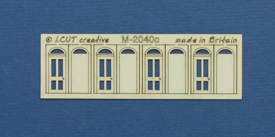 M 20-40c N gauge kit of 4 single doors with round transom type 1 Kit of 4 single doors with round transom type 1. Designed in 2 layers with an outer frame/margin. Made from 0.35mm paper.
